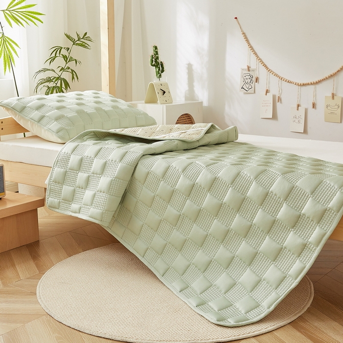 91家纺网 家纺一手货源 找家纺 卡派 2024新款布拉格夹棉加厚床褥单人床 布拉格-果绿