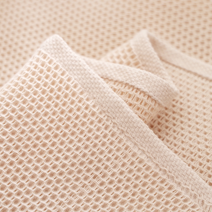 91家纺网 家纺一手货源 找家纺 2024新款北欧风素色布标全棉蜂窝华夫格透气枕巾52*78cm一对 北欧风-茶白