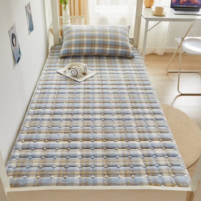 91家纺网 家纺一手货源 找家纺 卡派 2024新款全棉夹棉床褥 莫妮蓝