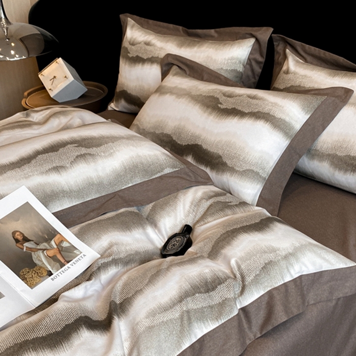 91家纺网 家纺一手货源 找家纺 慕晨 2024新款A类全棉贡缎磨毛数码印花高级宽边简奢款中高端四件套直播爆款 生之水