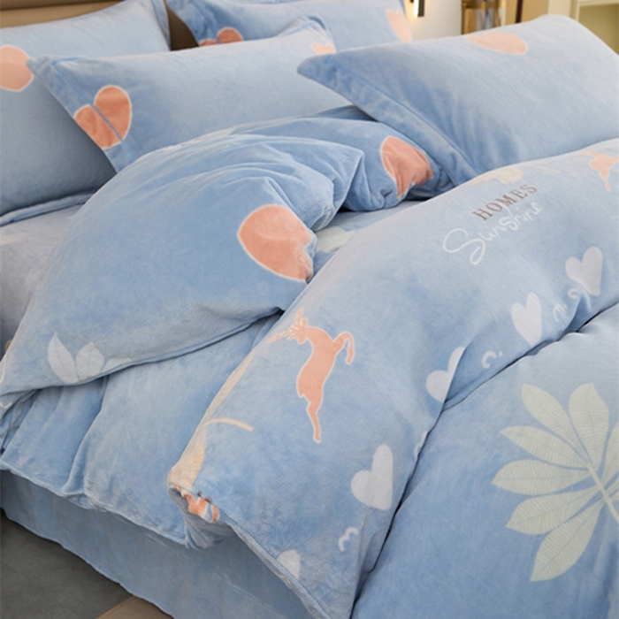 91家纺网 家纺一手货源 找家纺 卡迪亚 2024新款全消光牛奶绒印花四件套 枫叶