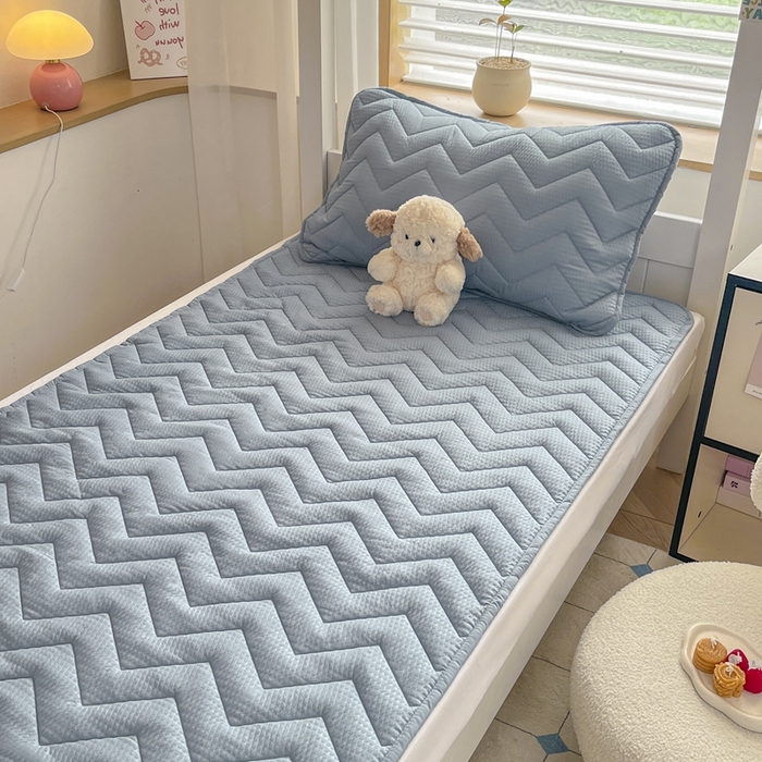 91家纺网 家纺一手货源 找家纺 老帅的工厂店 2025新款泡泡纱提花床垫系列 学生床（有买家秀） 灰蓝