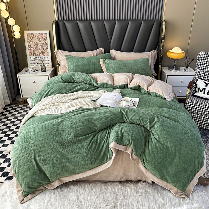 91家纺网 家纺一手货源 找家纺 2024秋冬新款全消光拼角雕花绒牛奶绒四件套 安娜-抹绿