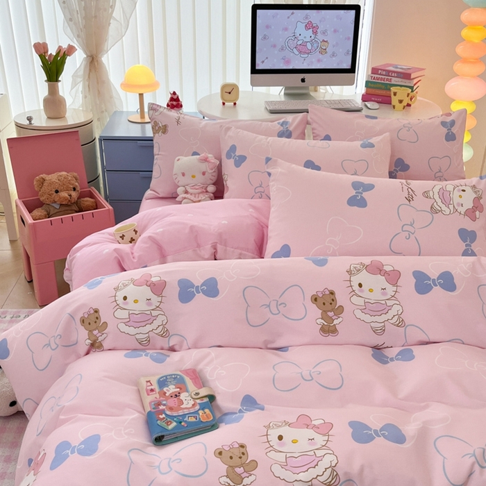 91家纺网 家纺一手货源 找家纺 曼之夏 2024新款全棉三丽鸥卡通四件套 蝴蝶结凯蒂