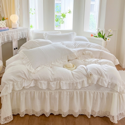 91家纺网 家纺一手货源 找家纺 乐朵2025春夏  妮可  A类 泡泡棉 夹棉床盖四件套（专版专利 控价188） 奶白色