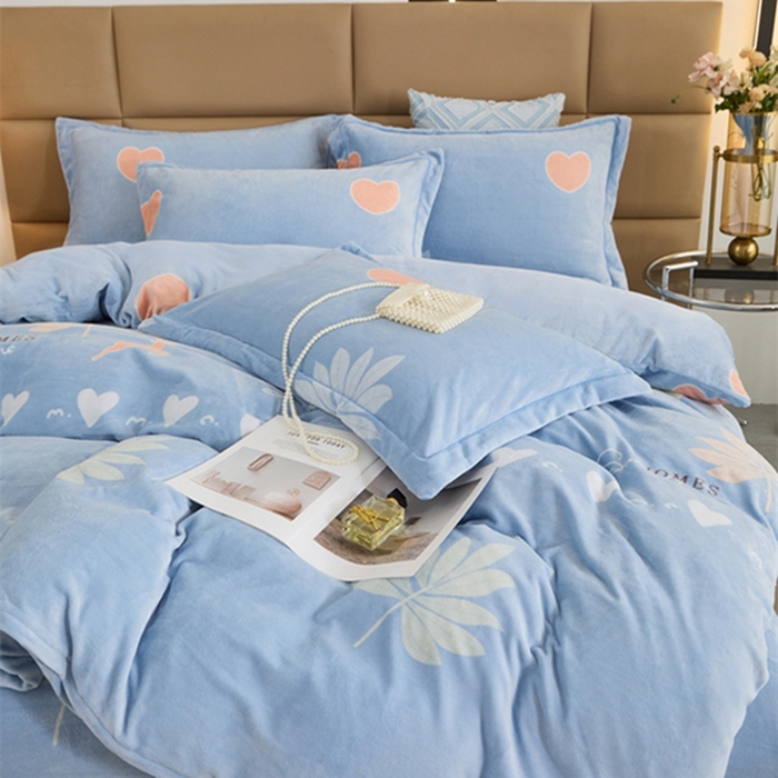 91家纺网 家纺一手货源 找家纺 卡迪亚 2024新款全消光牛奶绒印花四件套 枫叶