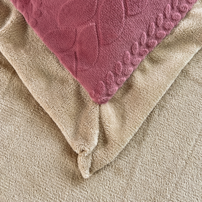 91家纺网 家纺一手货源 找家纺 2024秋冬新款全消光拼角雕花绒牛奶绒四件套 慕丝-豆沙