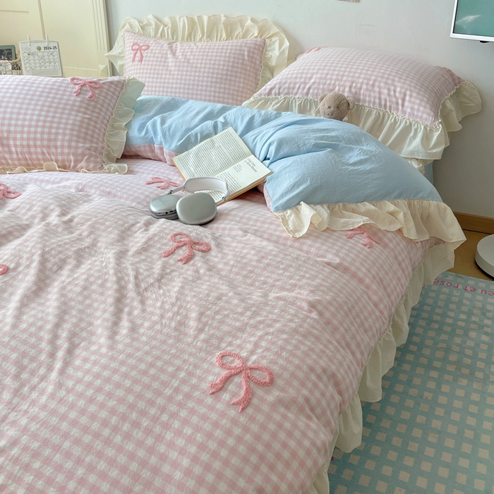 91家纺网 家纺一手货源 找家纺 轻奢坊 2024新款法式花边蝴蝶结水洗棉四件套 花边浅蓝中格