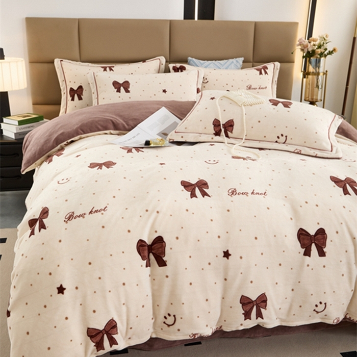 91家纺网 家纺一手货源 找家纺 卡迪亚 2024新款全消光牛奶绒印花四件套 小资情调