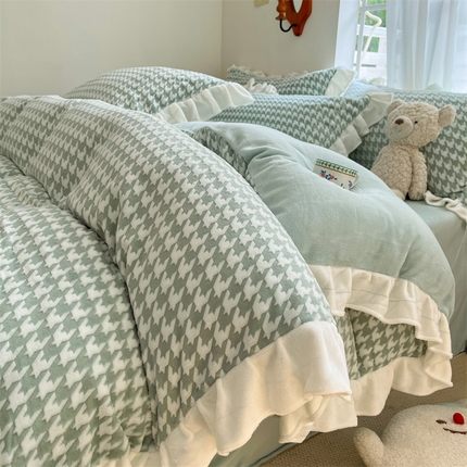 91家纺网 家纺一手货源 找家纺 （总）星座家纺 2025新款千鸟格花边款牛奶绒四件套