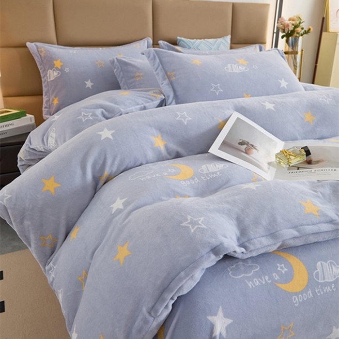 91家纺网 家纺一手货源 找家纺 卡迪亚 2024新款全消光牛奶绒印花四件套 星空