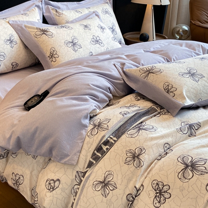 91家纺网 家纺一手货源 找家纺 慕晨 2024新款A类全棉贡缎磨毛数码印花高级宽边简奢款中高端四件套直播爆款 淡雅华花