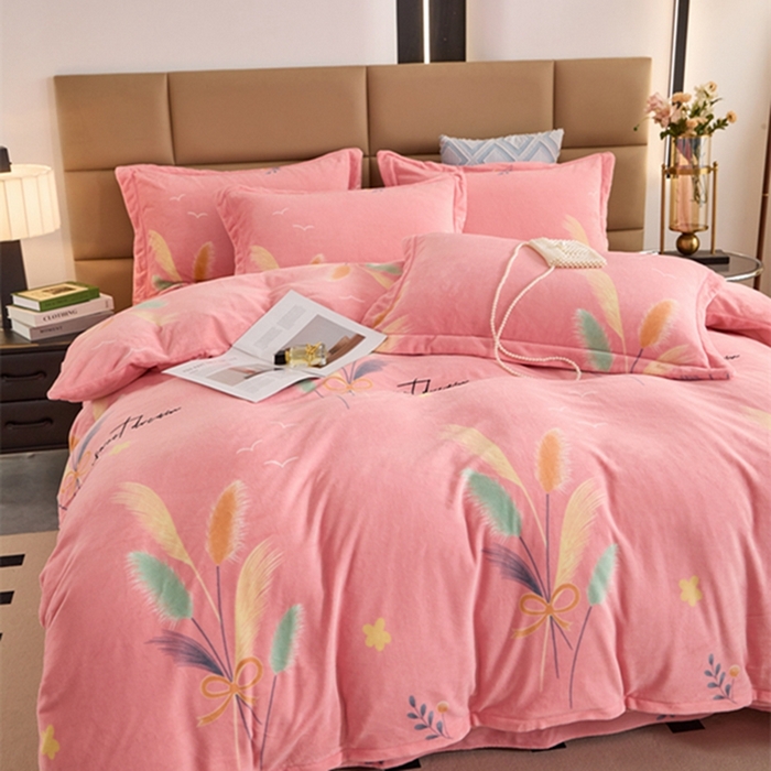 91家纺网 家纺一手货源 找家纺 卡迪亚 2024新款全消光牛奶绒印花四件套 稻花香