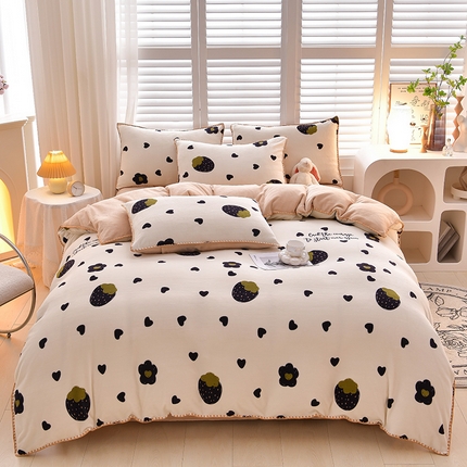 菡宝 2024新款高克重印花贝壳边牛奶绒四件套 爱心黑莓