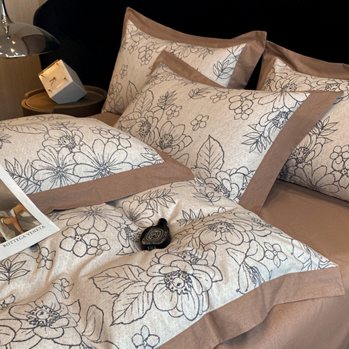 91家纺网 家纺一手货源 找家纺 慕晨 2024新款A类全棉贡缎磨毛数码印花高级宽边简奢款中高端四件套直播爆款 茉娜