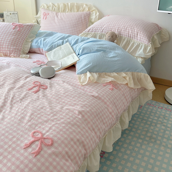 91家纺网 家纺一手货源 找家纺 轻奢坊 2024新款法式花边蝴蝶结水洗棉四件套 花边浅蓝中格