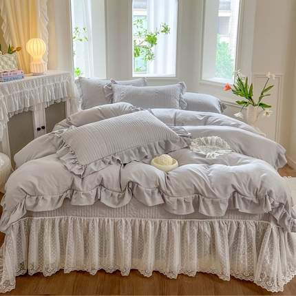 91家纺网 家纺一手货源 找家纺  乐朵 2025春夏  妮可  A类 泡泡棉 夹棉床盖四件套（专版专利 控价188）风铃灰