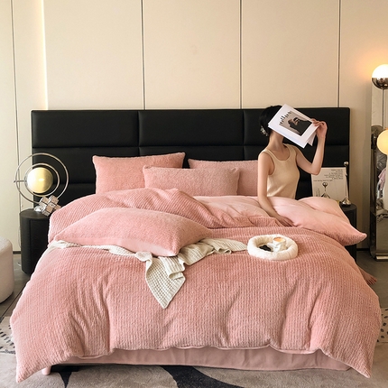 91家纺网 家纺一手货源 找家纺 2024新款兔毛麦穗纹系列三件套四件套 琉璃粉