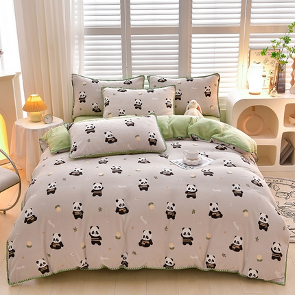 菡宝 2024新款高克重印花贝壳边牛奶绒四件套 幸运熊猫