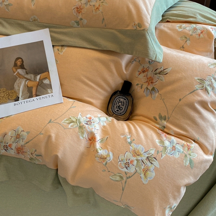 91家纺网 家纺一手货源 找家纺 慕晨 2024新款A类全棉贡缎磨毛数码印花高级宽边简奢款中高端四件套直播爆款 朵媞-桔