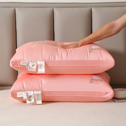 91家纺网 家纺一手货源 找家纺 （总）糖果枕芯 2024新款粉色羽丝枕芯枕芯护颈助眠