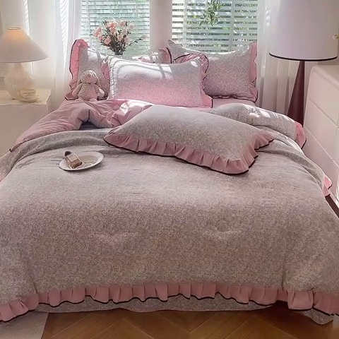 91家纺网 家纺一手货源 找家纺 韩约家纺 2025新款1针织棉皱皱纱床单款夏凉被春秋被冬被四件套 雾里花