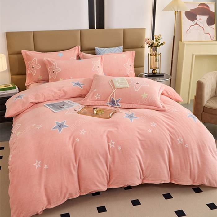 91家纺网 家纺一手货源 找家纺 卡迪亚 2024新款全消光牛奶绒印花四件套 星星