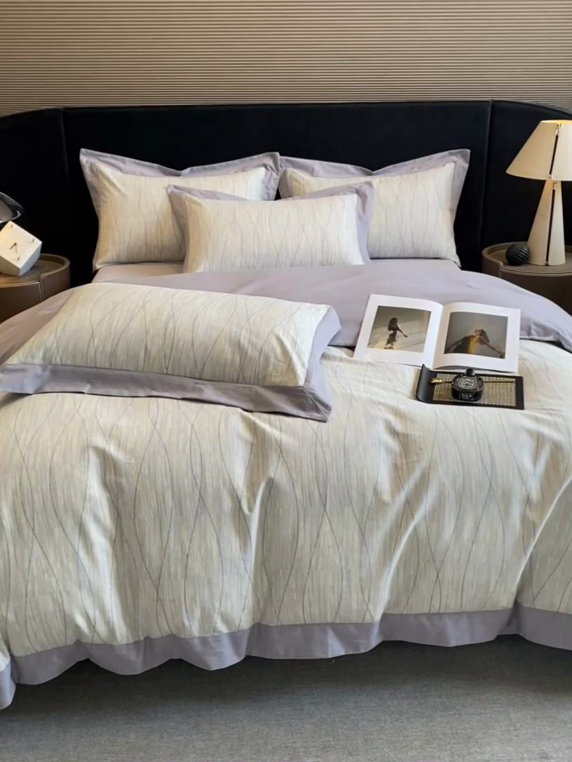 91家纺网 家纺一手货源 找家纺 慕晨 2024新款A类全棉贡缎磨毛数码印花高级宽边简奢款中高端四件套直播爆款 寻意