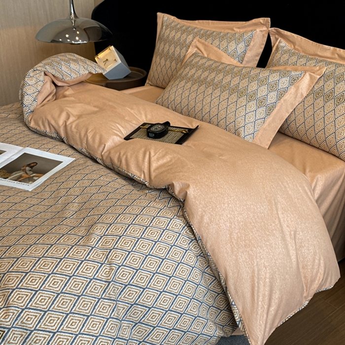 91家纺网 家纺一手货源 找家纺 慕晨 2024新款A类全棉贡缎磨毛数码印花高级宽边简奢款中高端四件套直播爆款 澜瑶