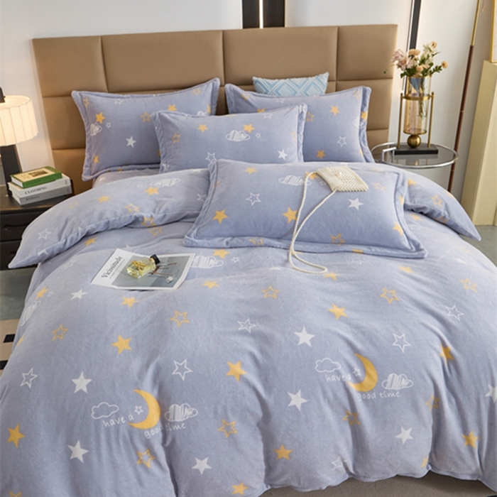 91家纺网 家纺一手货源 找家纺 卡迪亚 2024新款全消光牛奶绒印花四件套 星空