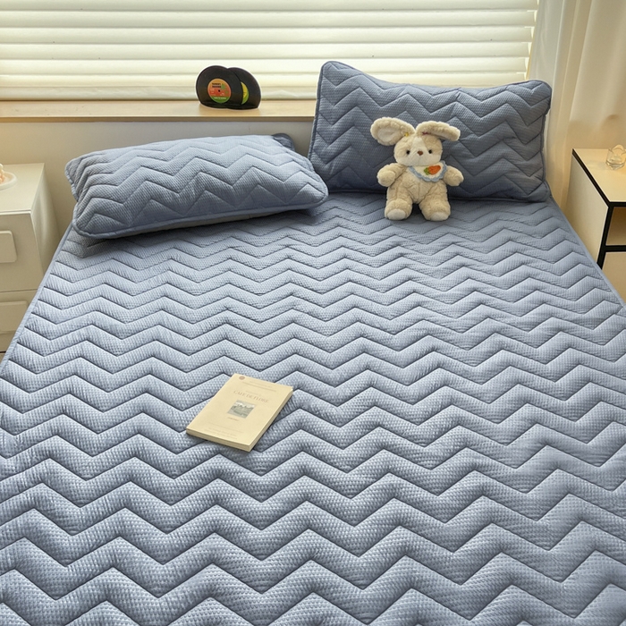 91家纺网 家纺一手货源 找家纺 老帅的工厂店 2025新款泡泡纱提花床垫系列 大床（有买家秀） 雾蓝