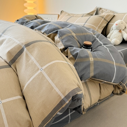 91家纺网 家纺一手货源 找家纺 慕木家纺 2025新款全棉印花四件套 乐享时光-咖