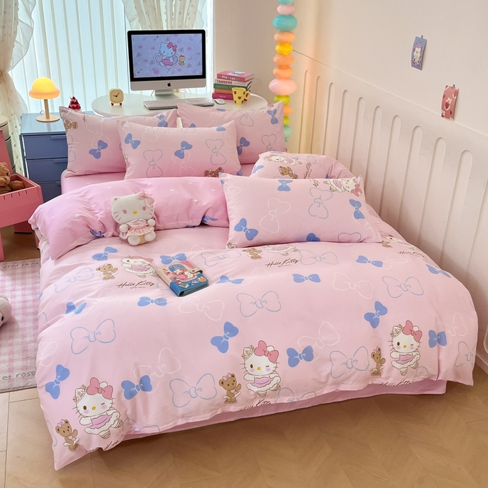 91家纺网 家纺一手货源 找家纺 曼之夏 2024新款全棉三丽鸥卡通四件套 蝴蝶结凯蒂