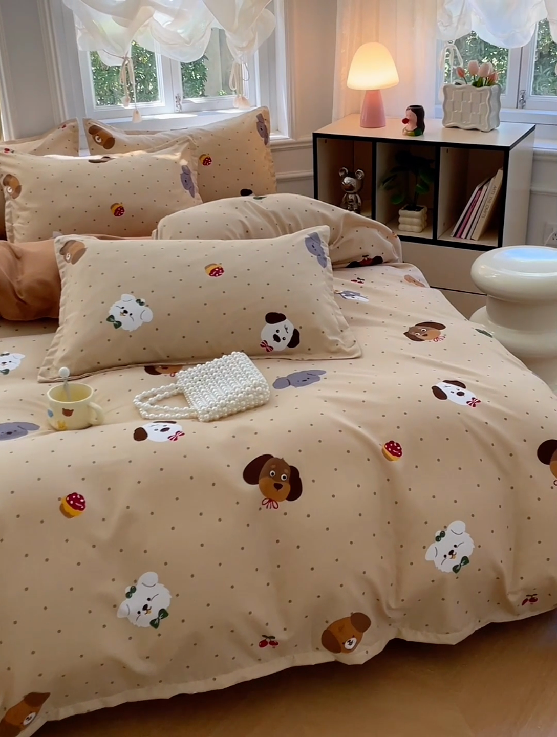 91家纺网 家纺一手货源 找家纺 世爵家纺 2025新款亲肤印花磨毛四件套 俏皮小狗