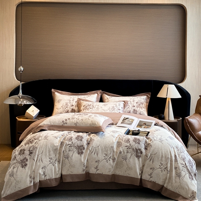 91家纺网 家纺一手货源 找家纺 慕晨 2024新款A类全棉贡缎磨毛数码印花高级宽边简奢款中高端四件套直播爆款 远黛-灰