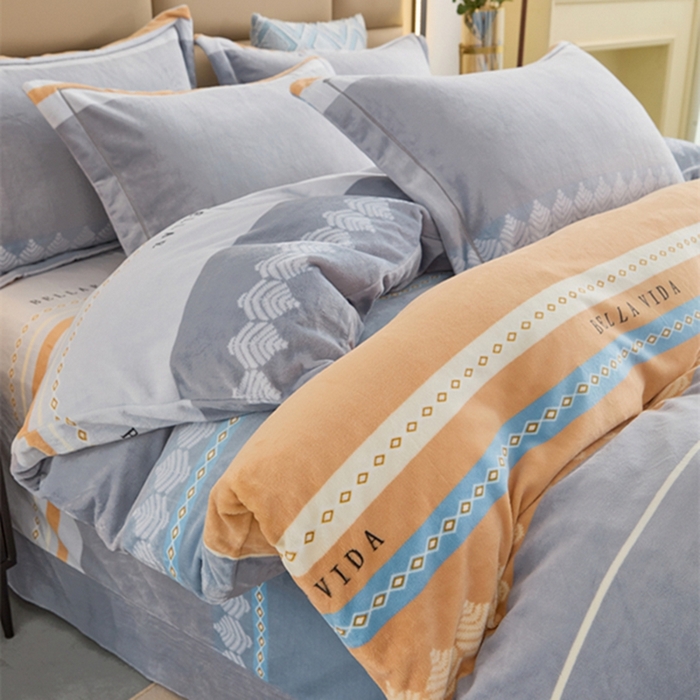 91家纺网 家纺一手货源 找家纺 卡迪亚 2024新款全消光牛奶绒印花四件套 简约