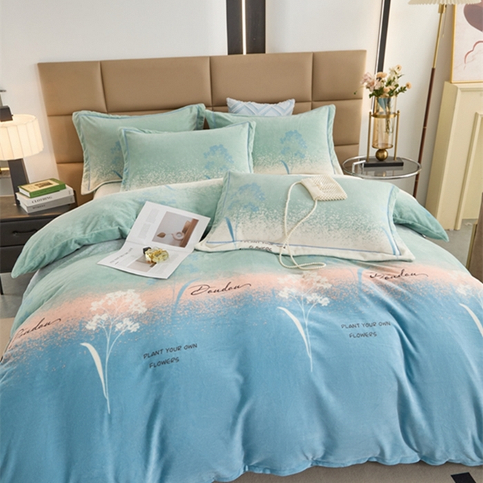 91家纺网 家纺一手货源 找家纺 卡迪亚 2024新款全消光牛奶绒印花四件套 夕颜