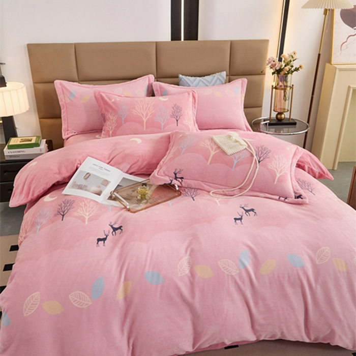 91家纺网 家纺一手货源 找家纺 卡迪亚 2024新款全消光牛奶绒印花四件套 小鹿