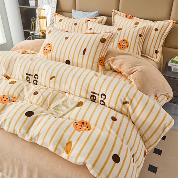 91家纺网 家纺一手货源 找家纺 卡迪亚 2024新款全消光牛奶绒印花四件套 星辰点点