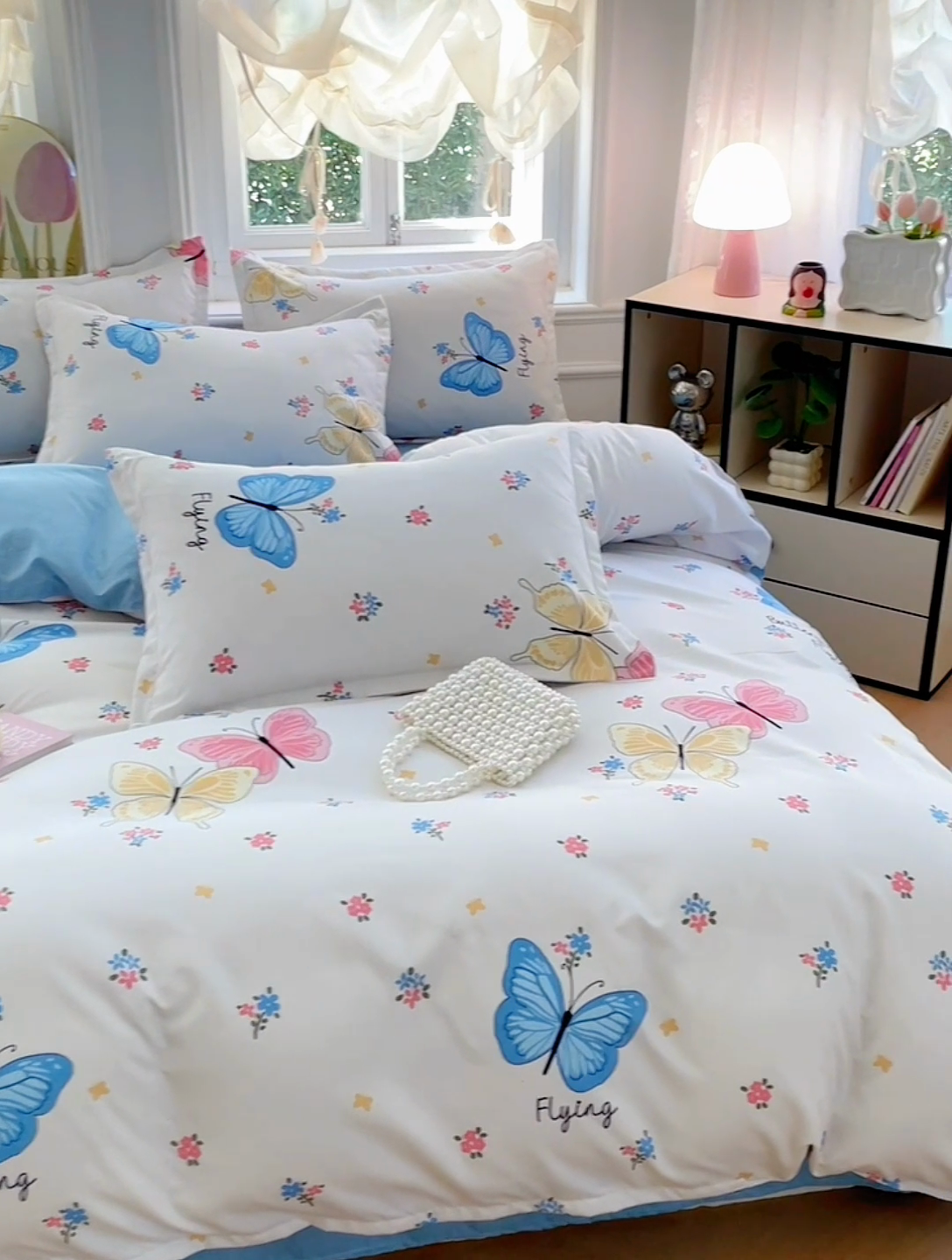 91家纺网 家纺一手货源 找家纺 世爵家纺 2025新款亲肤印花磨毛四件套 游园戏蝶