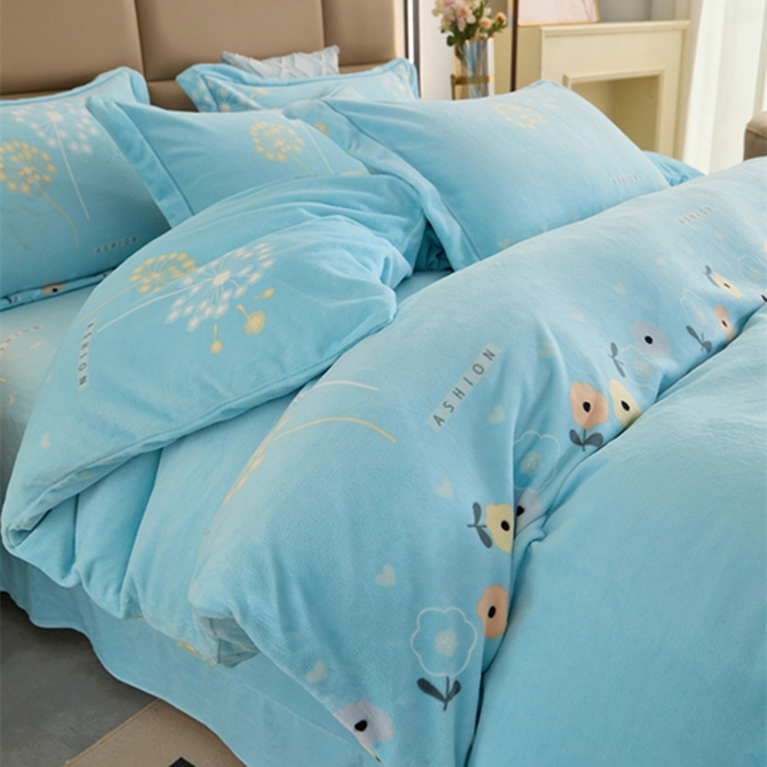 91家纺网 家纺一手货源 找家纺 卡迪亚 2024新款全消光牛奶绒印花四件套 浅浅花香