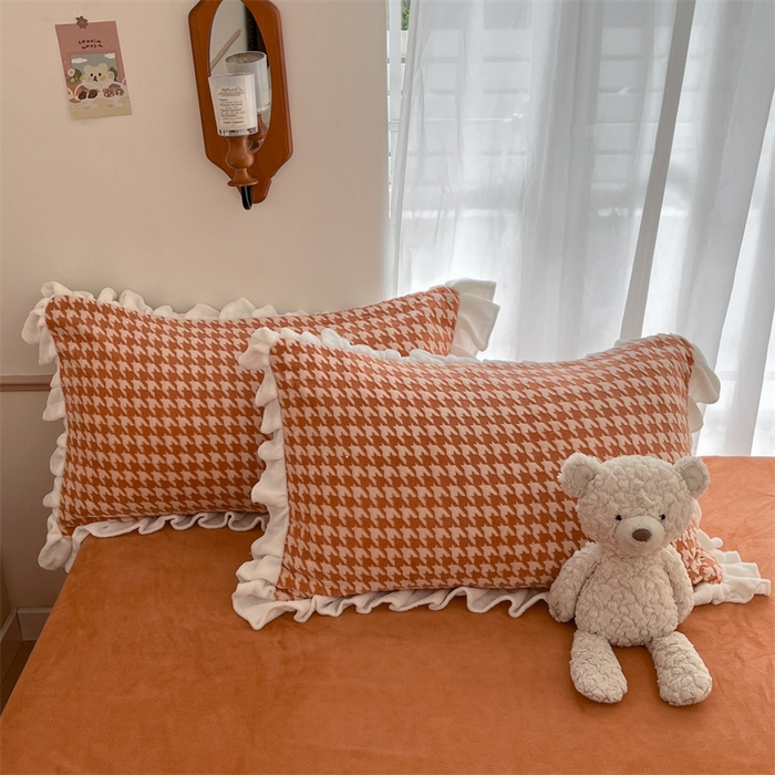 91家纺网 家纺一手货源 找家纺 星座家纺 2025新款千鸟格花边款牛奶绒四件套 千鸟格-焦糖