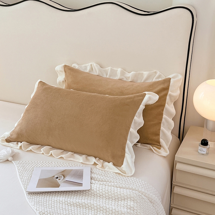 91家纺网 家纺一手货源 找家纺 梦舒羽 2025新款牛奶绒花枕套边单人宿舍法兰绒枕头套珊瑚绒枕芯套 暖咖