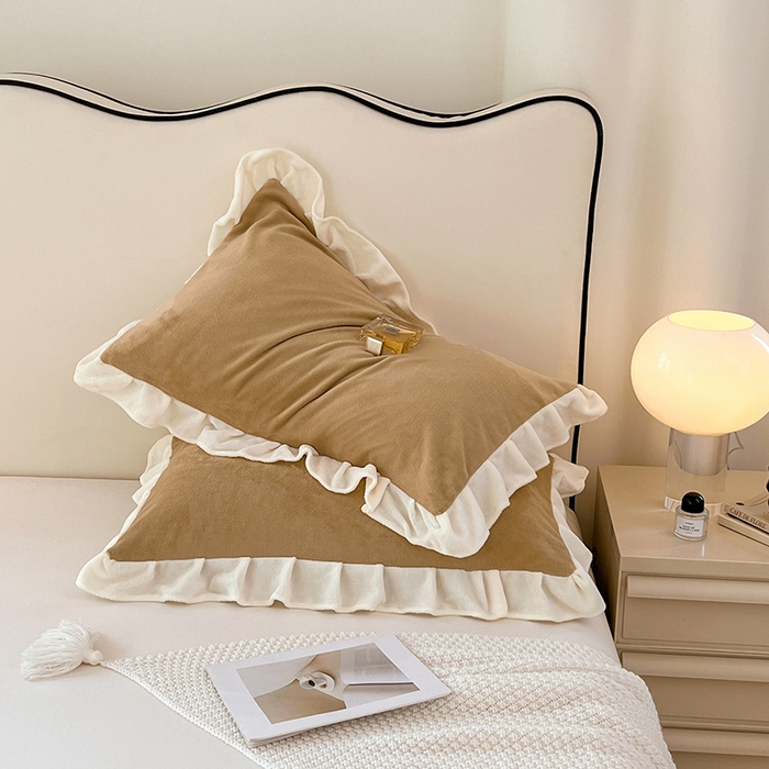 91家纺网 家纺一手货源 找家纺 梦舒羽 2025新款牛奶绒花枕套边单人宿舍法兰绒枕头套珊瑚绒枕芯套 暖咖