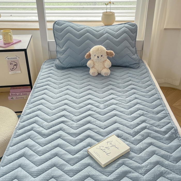 91家纺网 家纺一手货源 找家纺 老帅的工厂店 2025新款泡泡纱提花床垫系列 学生床（有买家秀） 灰蓝