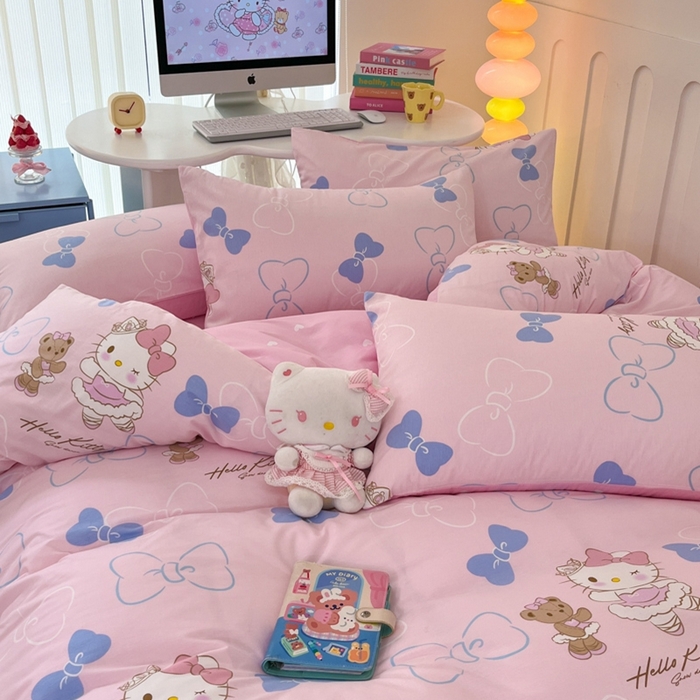 91家纺网 家纺一手货源 找家纺 曼之夏 2024新款全棉三丽鸥卡通四件套 蝴蝶结凯蒂