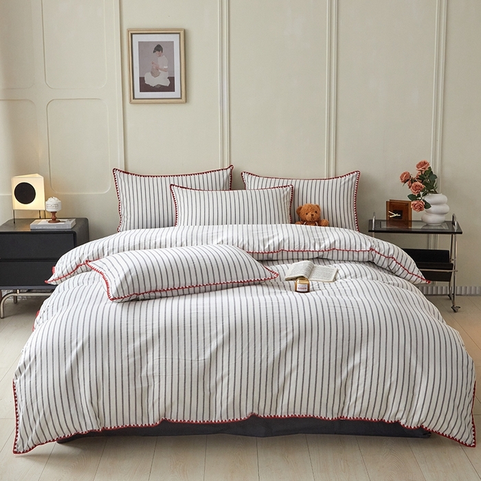 91家纺网 家纺一手货源 找家纺 吉象家纺 2024新款A类全棉色织水洗棉贝壳边三角针四件套    时光浅灰