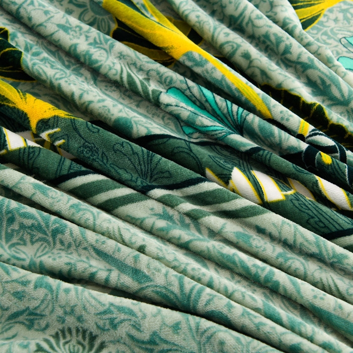 91家纺网 家纺一手货源 找家纺 爱洛 2024新款日产过万爆款印花牛奶绒四件套 幸运草