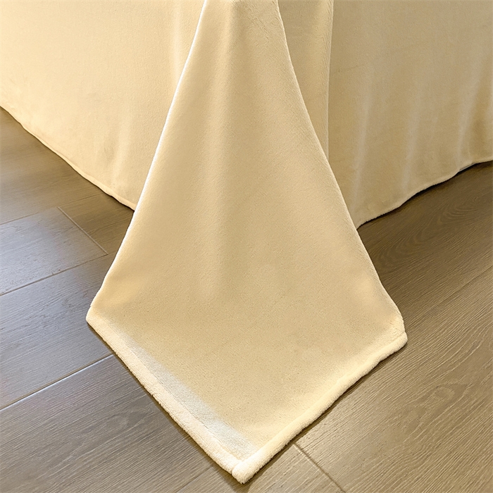 91家纺网 家纺一手货源 找家纺 启程家纺 2024新款A类加厚北极绒拼牛奶绒字母刺绣四件套 北极绒-浅草绿+奶油黄