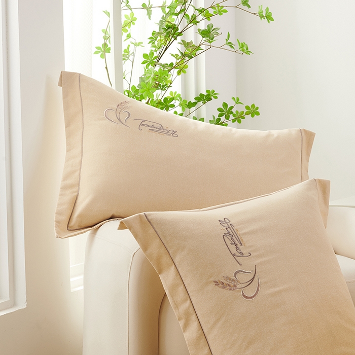 91家纺网 家纺一手货源 找家纺 U品汇 2024新品生态加厚长绒棉纯棉绣花40S全棉磨毛刺绣四件套宽边款 七里香 -香槟金